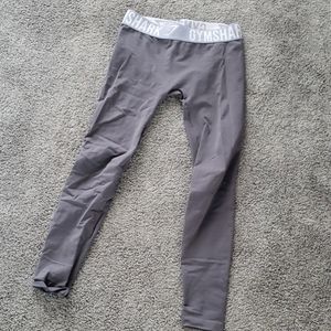 Gym shark leggings